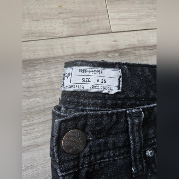 Free People  Skinny Jeans -Size 25w - Picture 2 of 8
